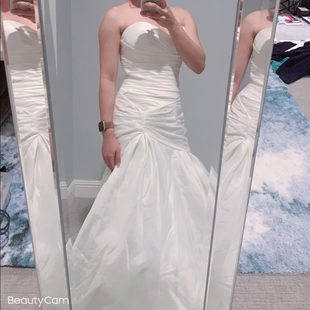 Brand new wedding dress, never worn